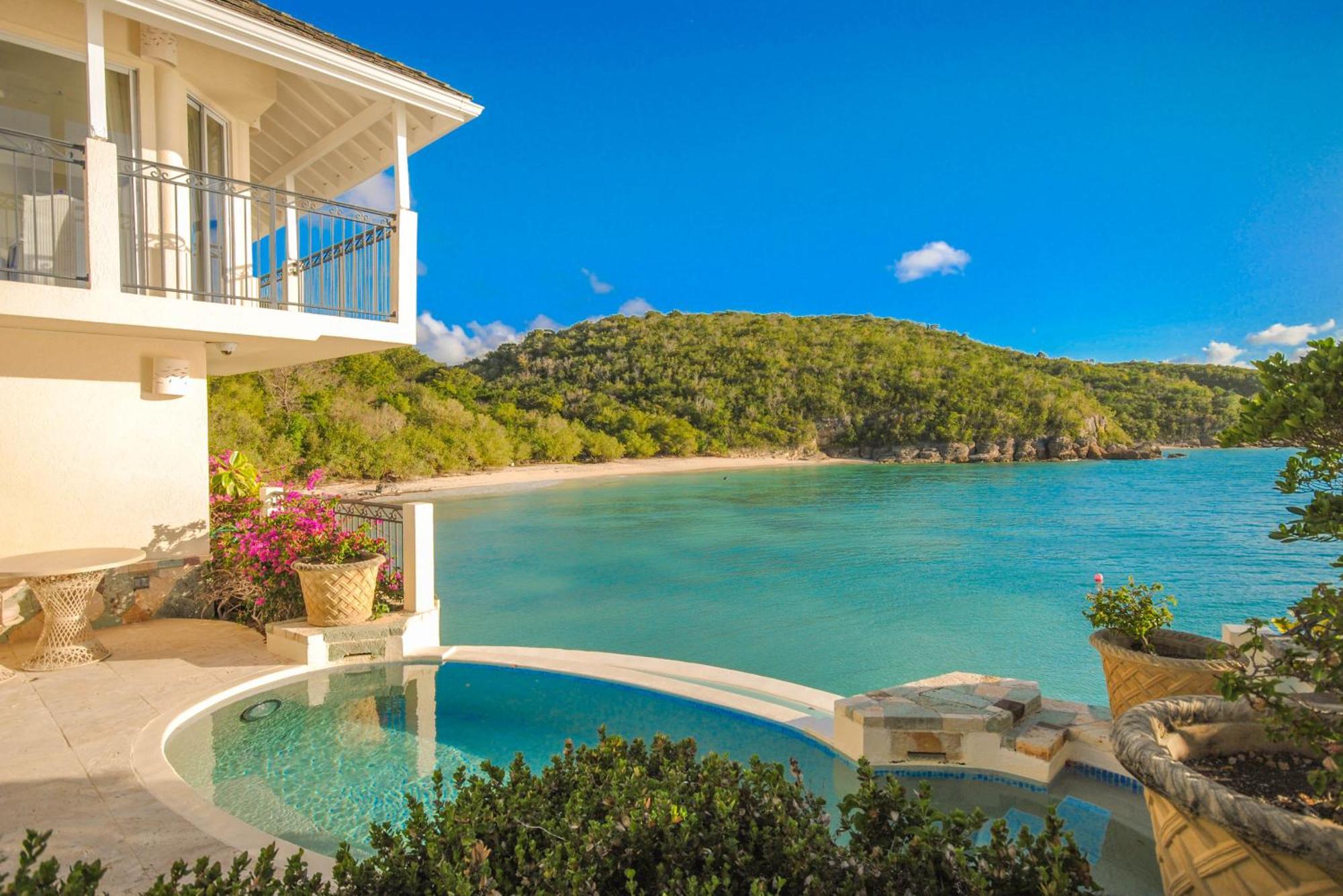 Blue Waters Resort And Spa St. John's Exterior foto